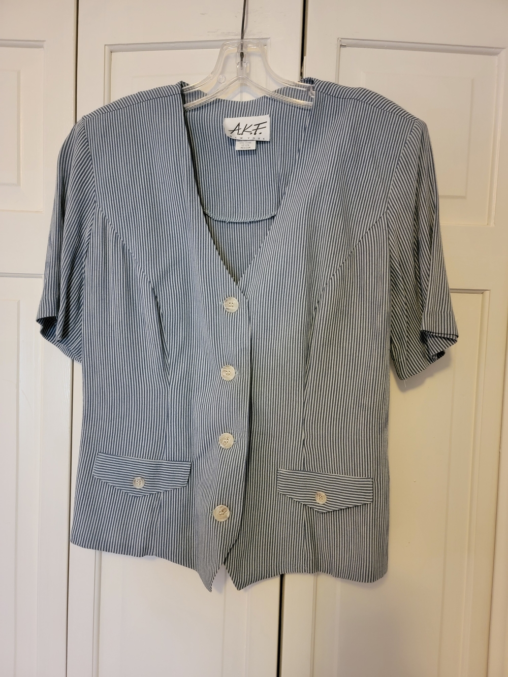 Vintage AKA New York Blue & White Narrow-Stripe Button Shirt Size Med EUC
